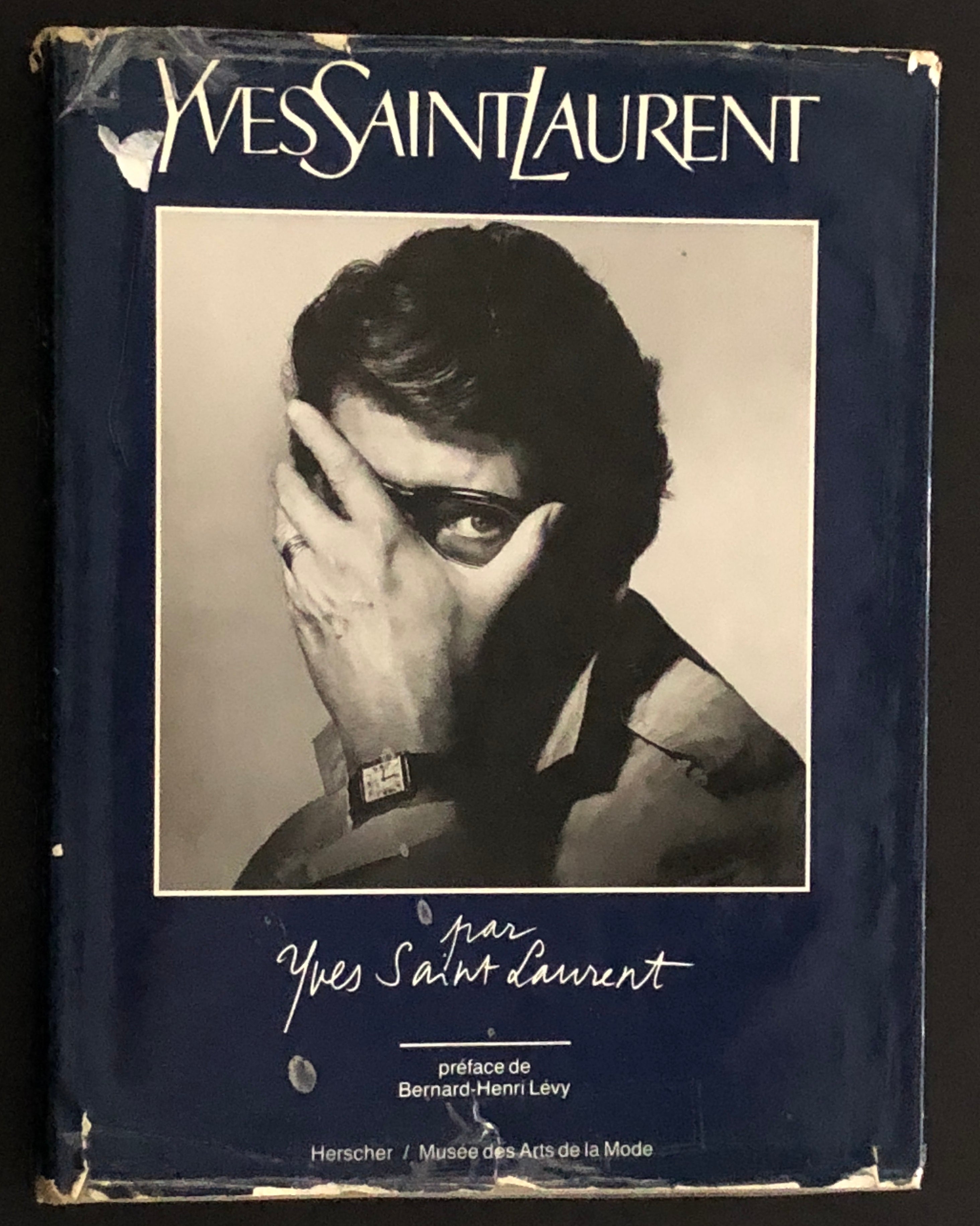 Saint Laurent, Yves. (1936–2008) Yves Saint Laurent par Yves Saint